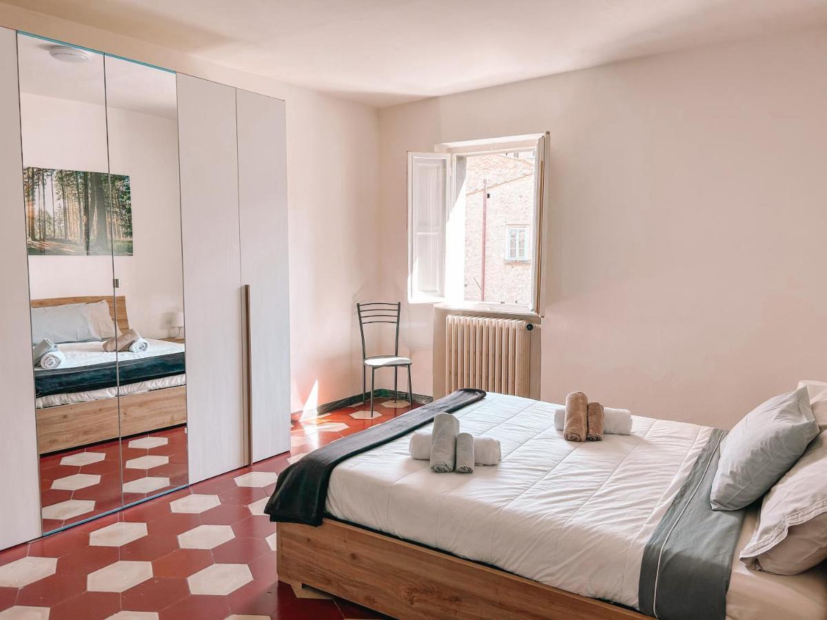 Apartamento Attico Il Magnifico Volterra Exterior foto
